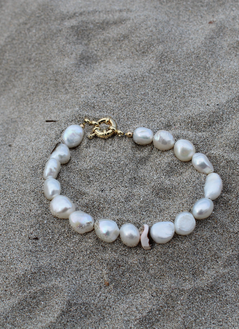 Pearl Bracelet - Seashell