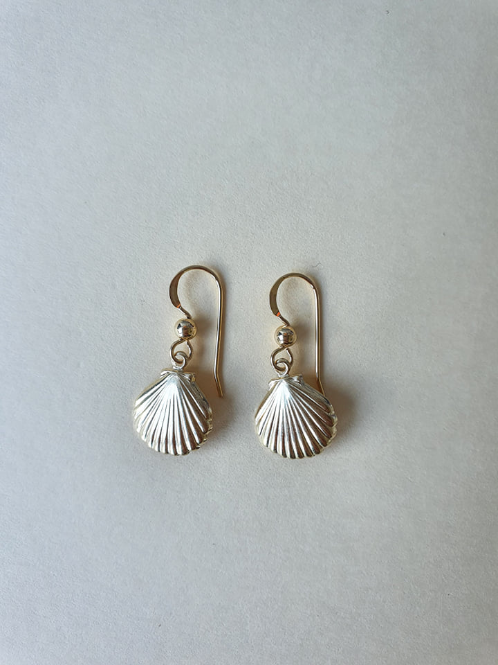 She Sells Seashells Earrings