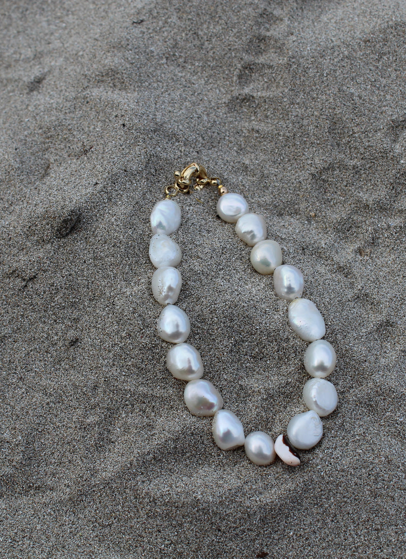 Pearl Bracelet - Seashell